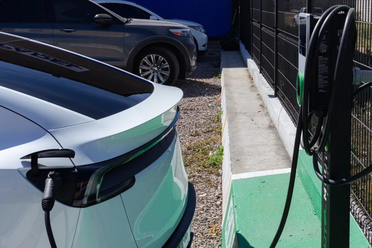 Müut Power Estación de Carga Eléctrica